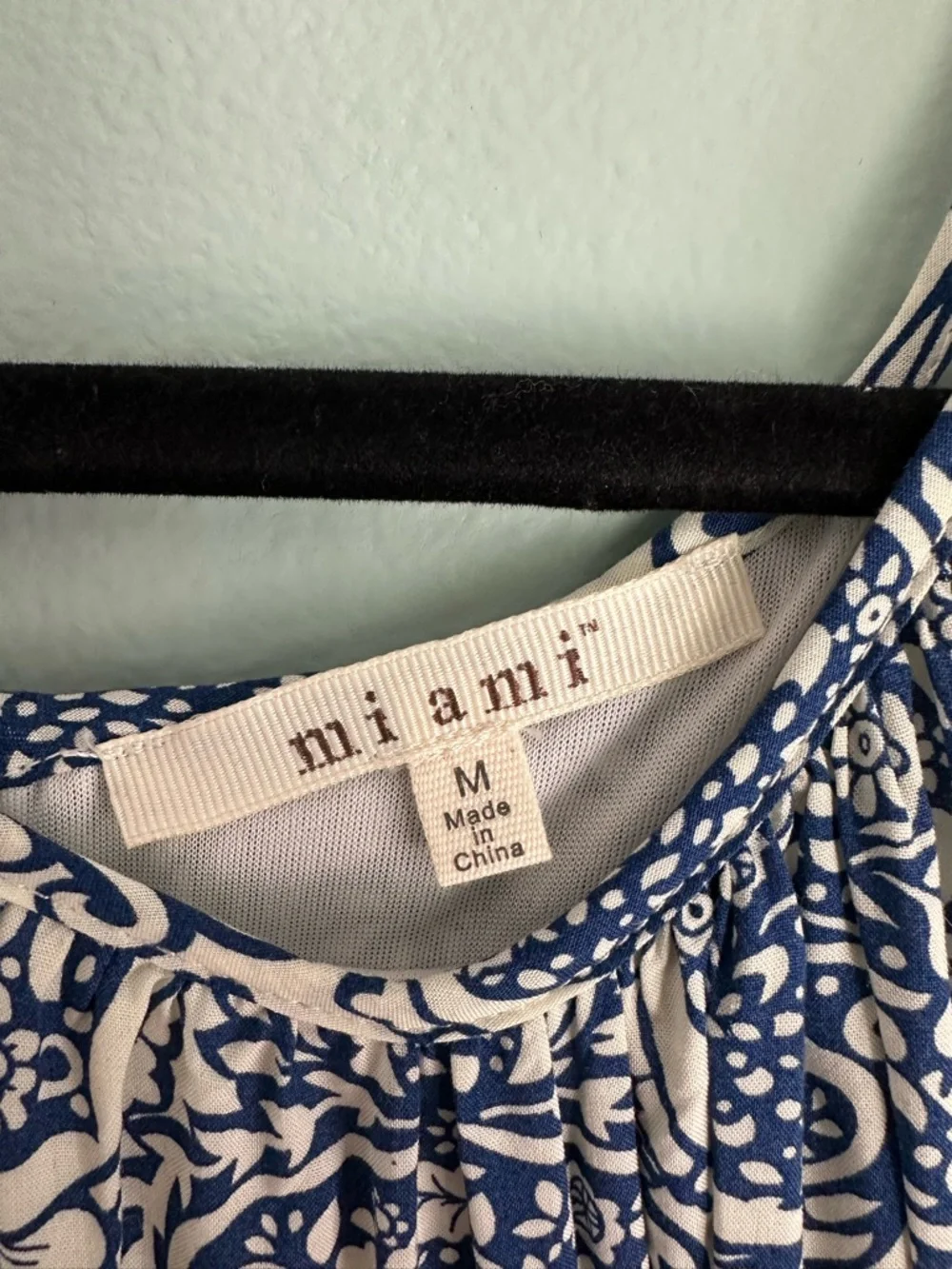 Spring dress - Picture 4 of 6